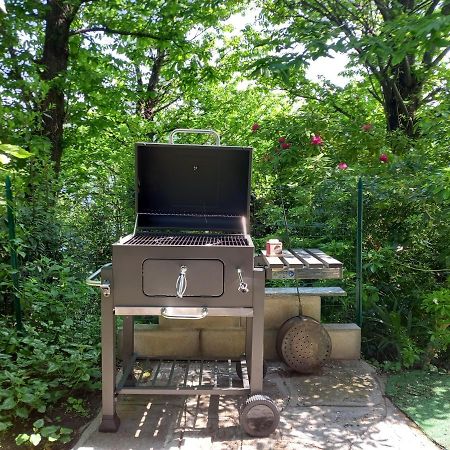 Casa Vacanze Tana Della Volpe 이스프라 외부 사진