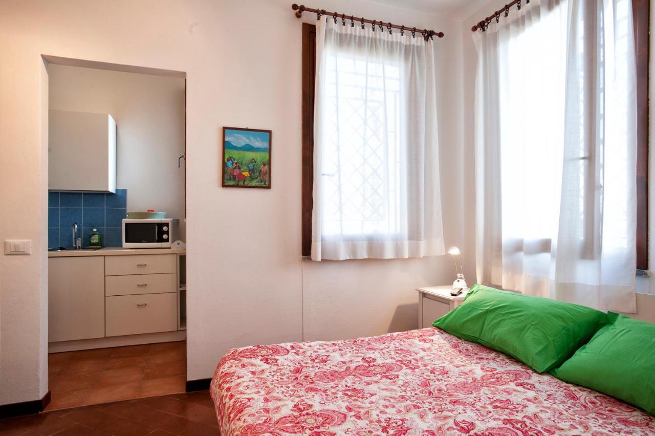 Casa Vacanze Tana Della Volpe 이스프라 외부 사진