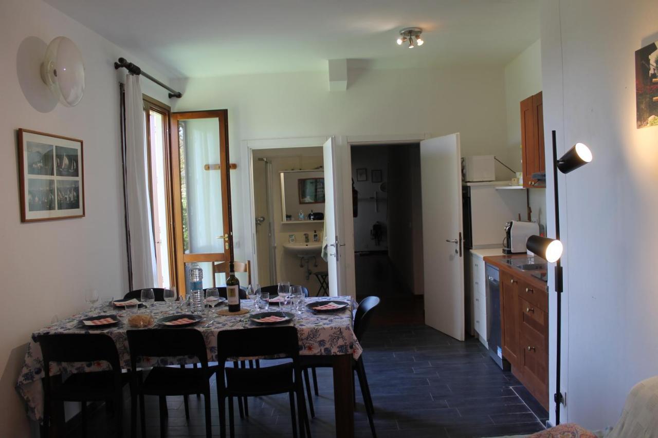 Casa Vacanze Tana Della Volpe 이스프라 외부 사진
